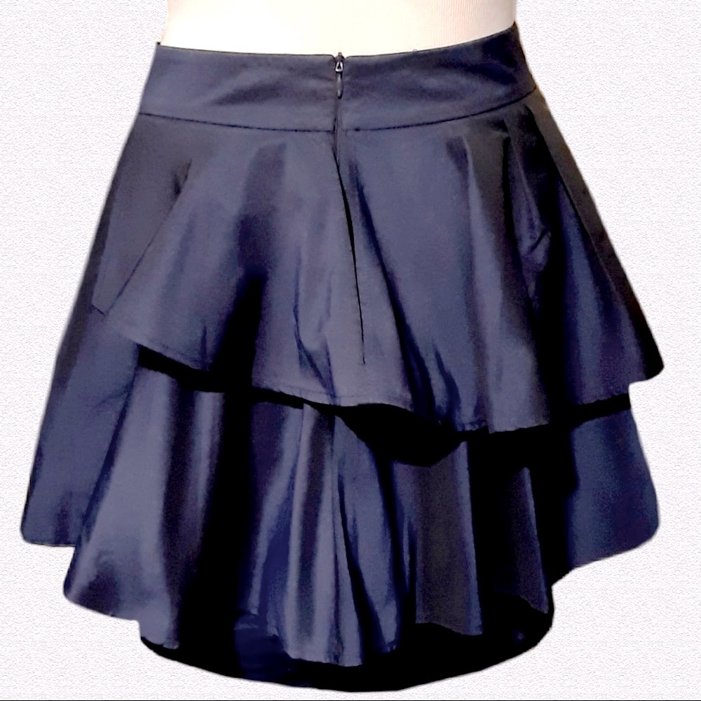 CUE Baggy Pencil Skirt with Ruffle Detail. Navy Colour. Taffeta fabric - Picture 3 of 7